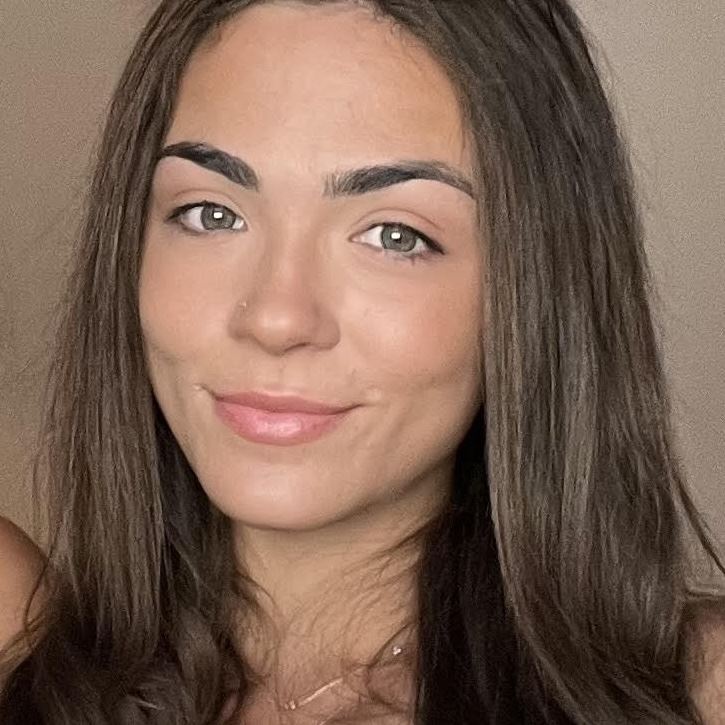  Stephanie Ortiz